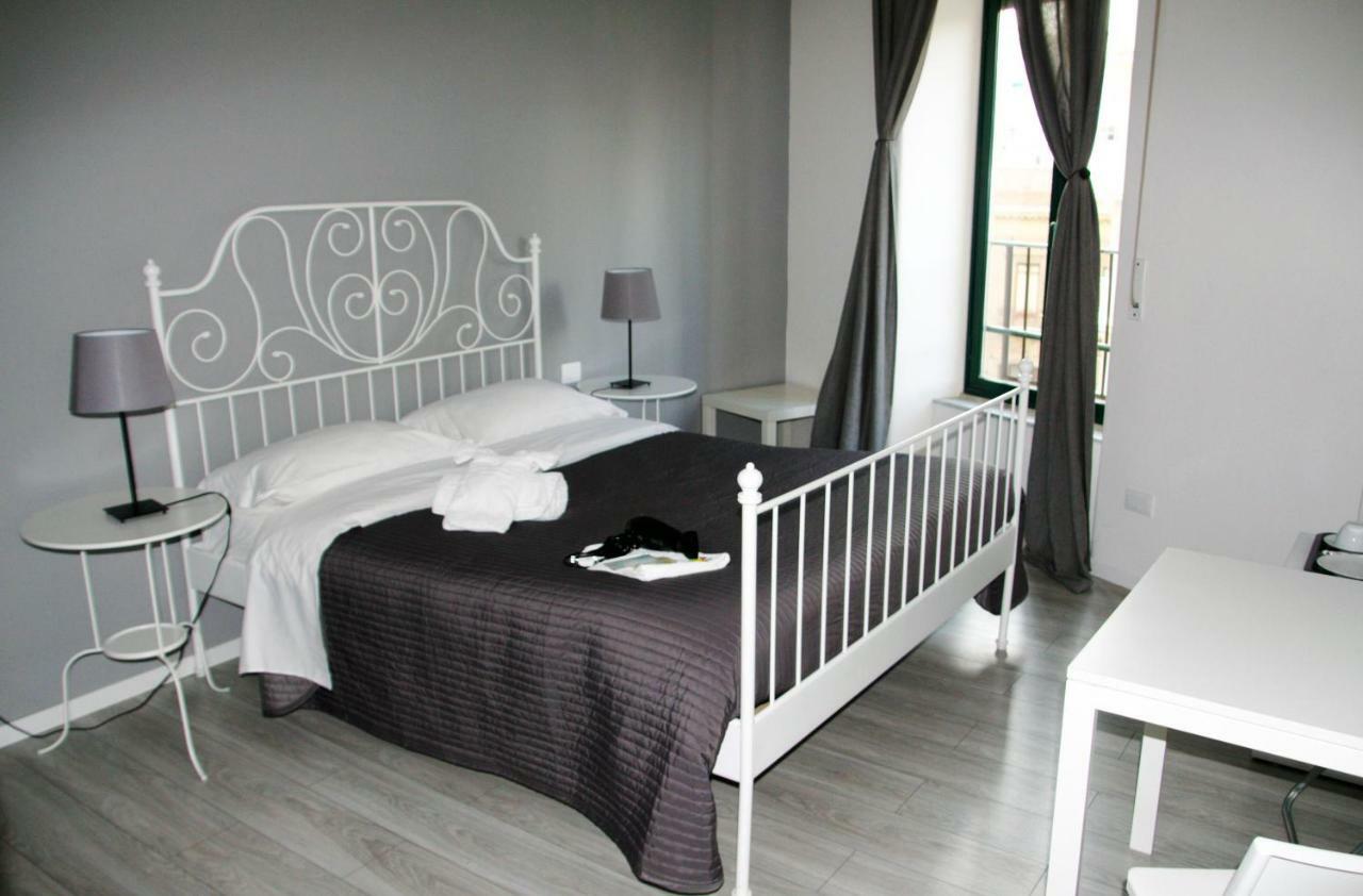 Del Toscano Home Catania Bagian luar foto