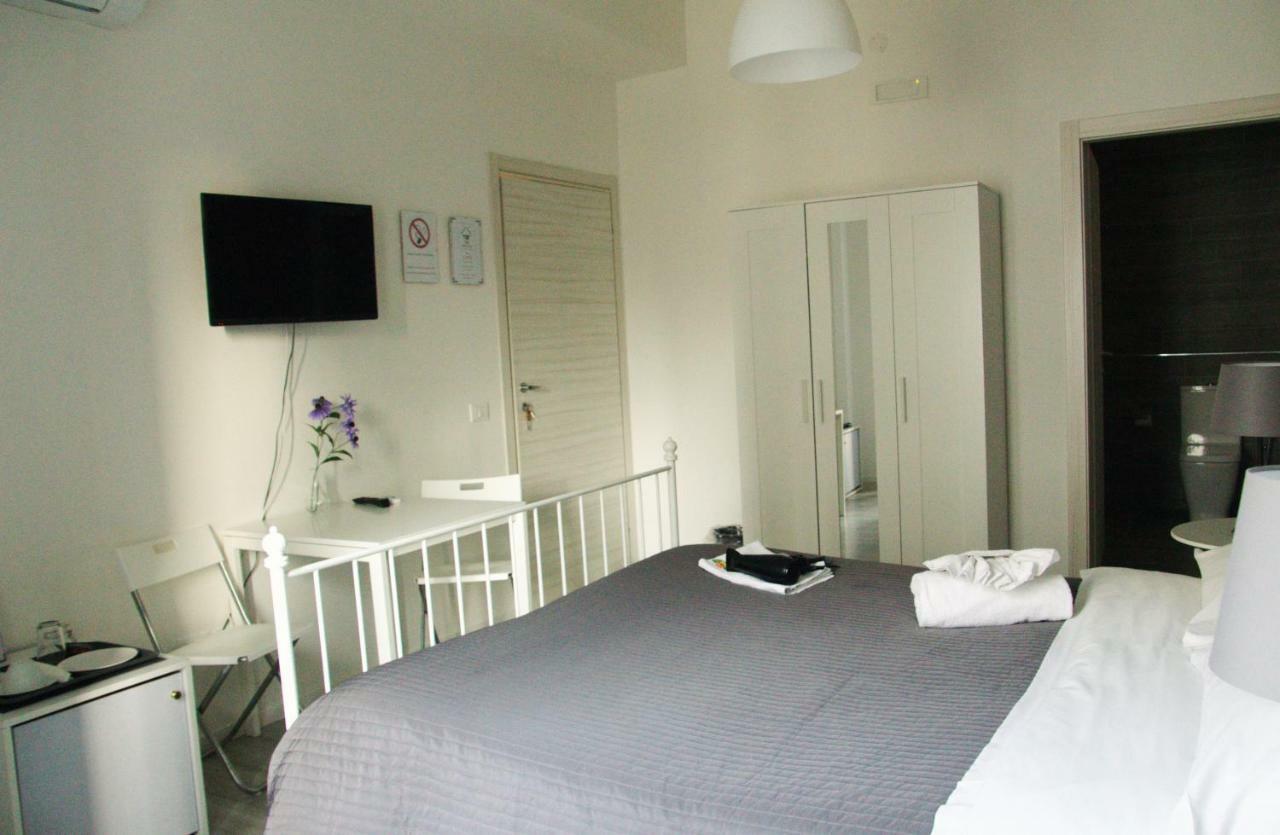 Del Toscano Home Catania Bagian luar foto